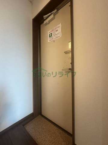 ＪＲ中央線 阿佐ケ谷駅 徒歩7分 2階建 築11年の玄関写真