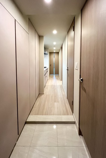 玄関　※写真は同タイプ住戸です。