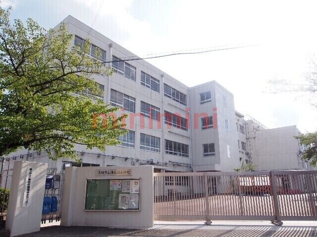 小学校　高槻市立高槻小学校（小学校）まで470m