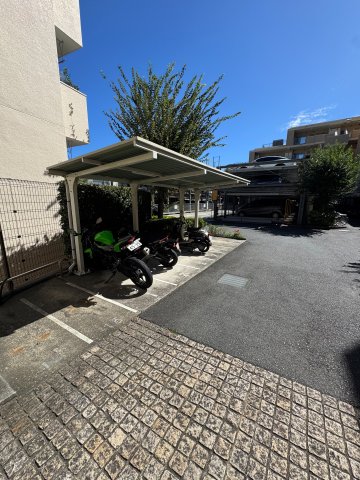 グランシティユーロレジデンス宮前の外観写真