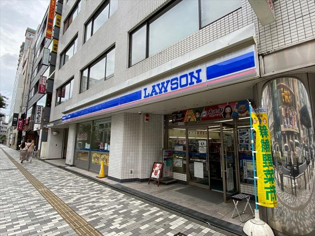 コンビニ　ローソン（コンビニ）まで348m