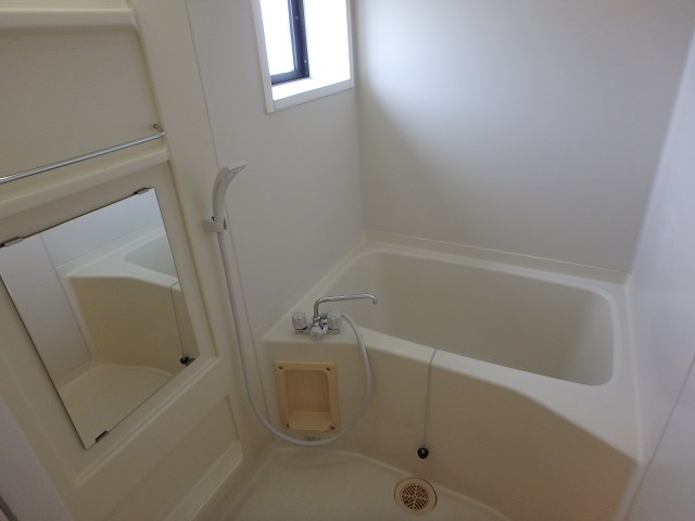 バス・シャワールーム　別部屋参考写真