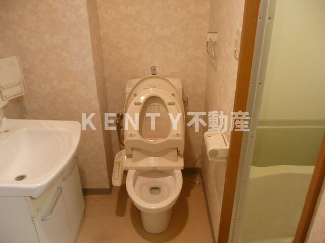 トイレ　清潔感のあるトイレです