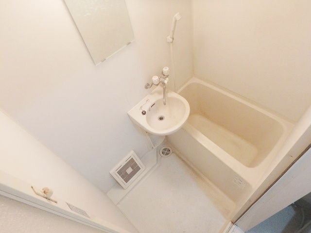 バス・シャワールーム　内見の予約先はタウンハウジング池袋東口店になります★★