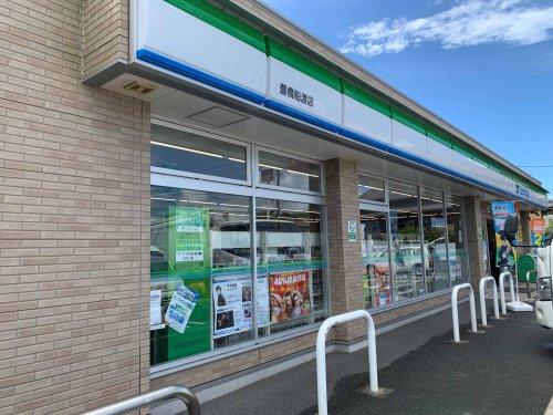 コンビニ　ファミリーマート 豊橋船渡店（コンビニ）まで1387m
