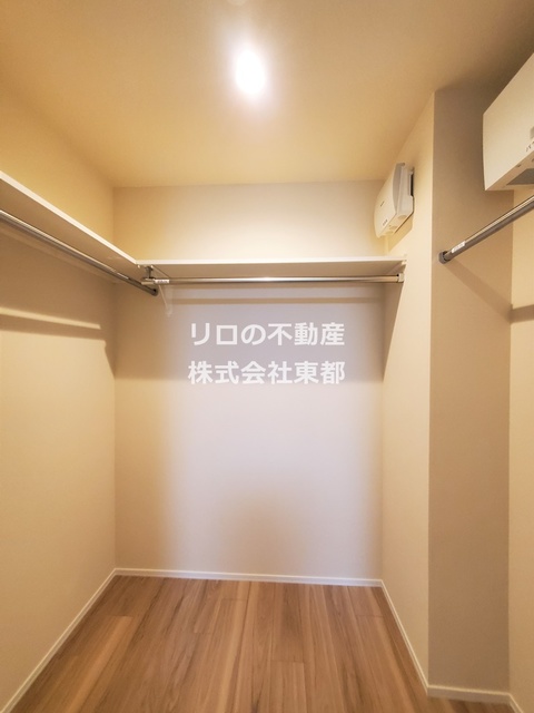 収納　大型ウォークインで出し入れもラクラク♪