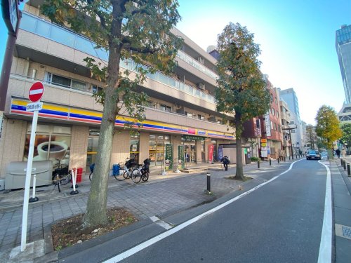 コンビニ　ミニストップ 松戸駅前店（コンビニ）まで82m