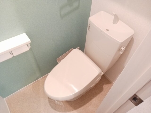 ◇イーストコート III◇のトイレ写真
