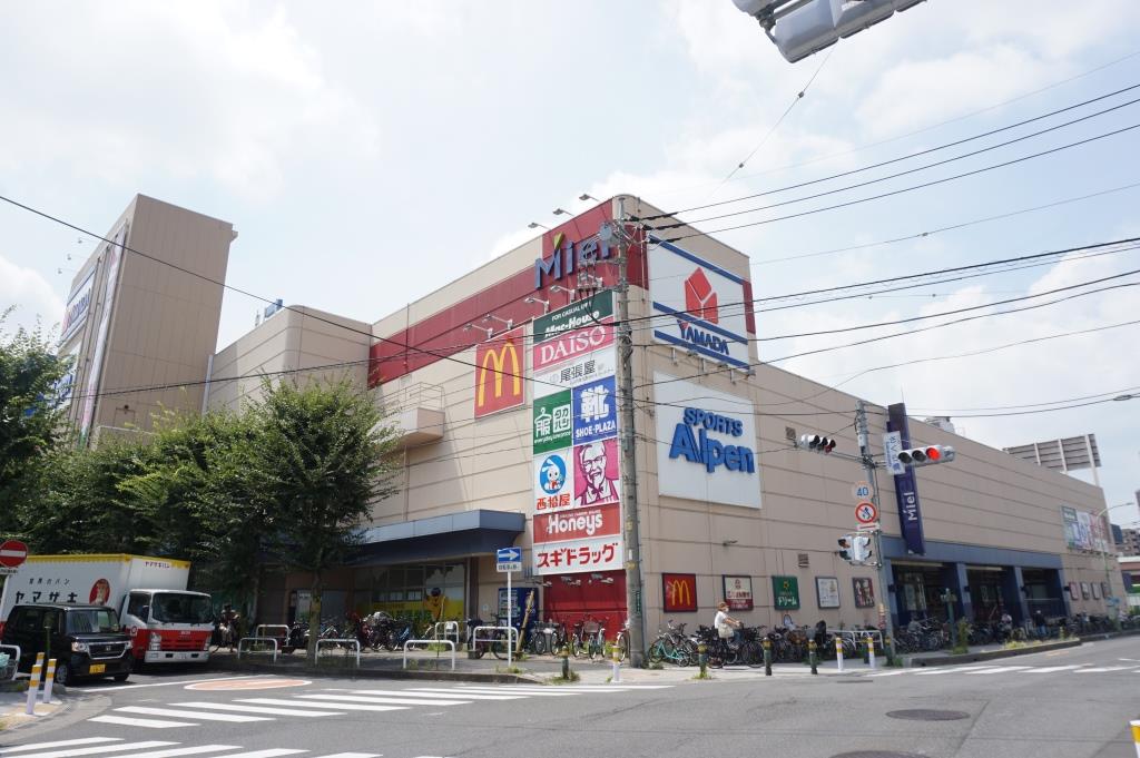 ショッピングセンター　川口元郷駅前ショッピングセンター Miel(ミエル)かわぐち（ショッピングセンター）まで1010m