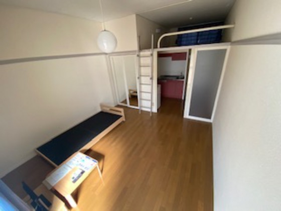 居室・リビング　※別部屋の写真です