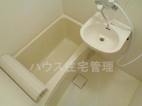 バス・シャワールーム　バス