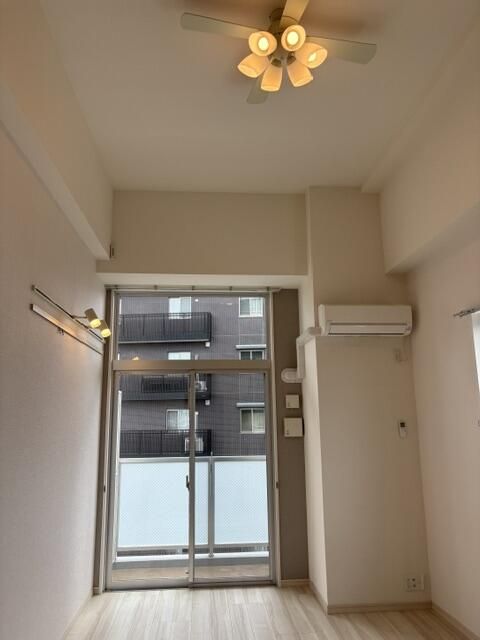 グランドソレーユの居間写真