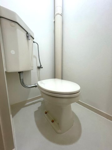 地下鉄今里筋線 瑞光四丁目駅 徒歩4分 3階建 築47年のトイレ写真