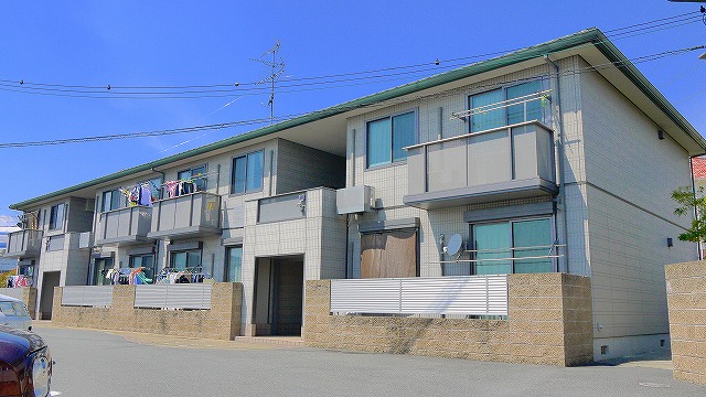建物外観　落ち着いた雰囲気の外観です