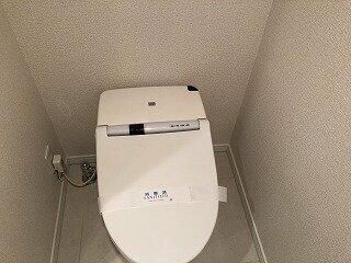 トイレ　ゆったりとした空間のトイレです