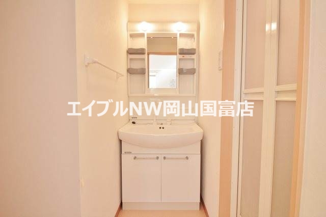 洗面設備　シャンプードレッサー