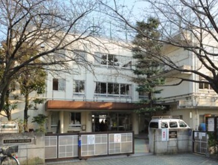 東急東横線 中目黒駅 徒歩13分 7階建 築27年の周辺写真