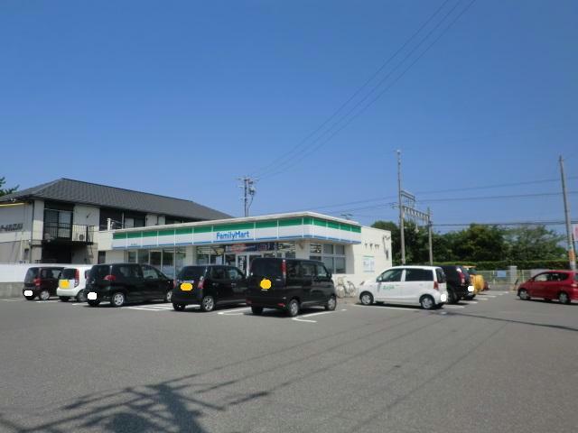 コンビニ　ファミリーマート磯山駅前店（コンビニ）まで406m