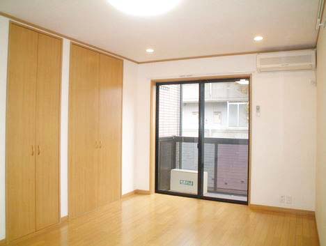 居室・リビング　★角部屋、2面採光、風通しも良好★