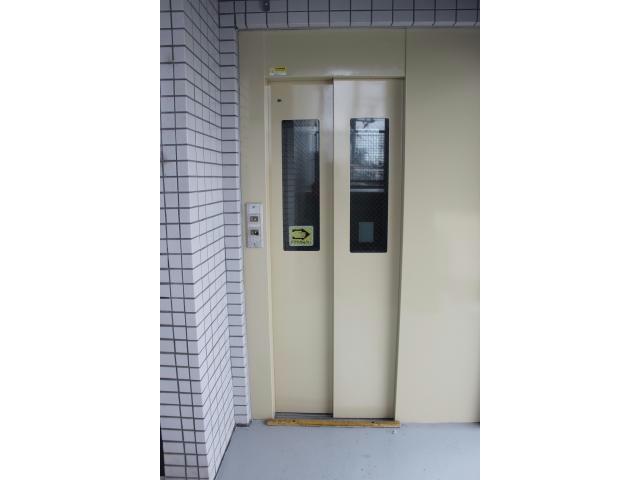 ＪＲ御殿場線 大岡駅 徒歩17分 3階建 築41年の外観写真