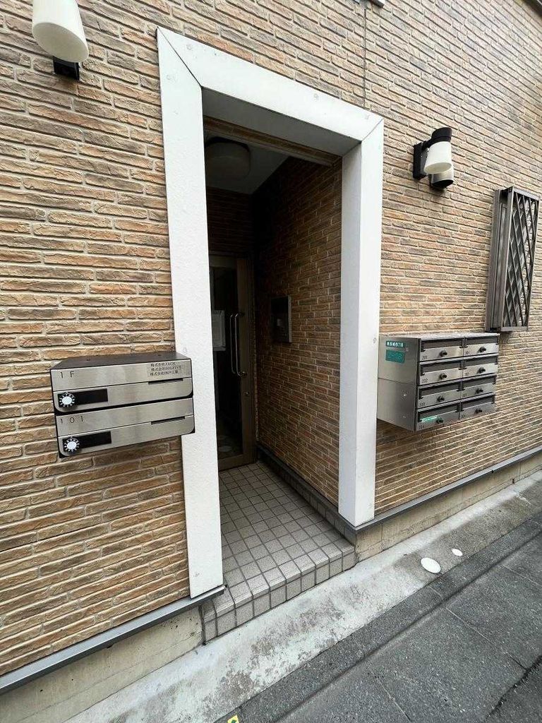 エントランス　庭