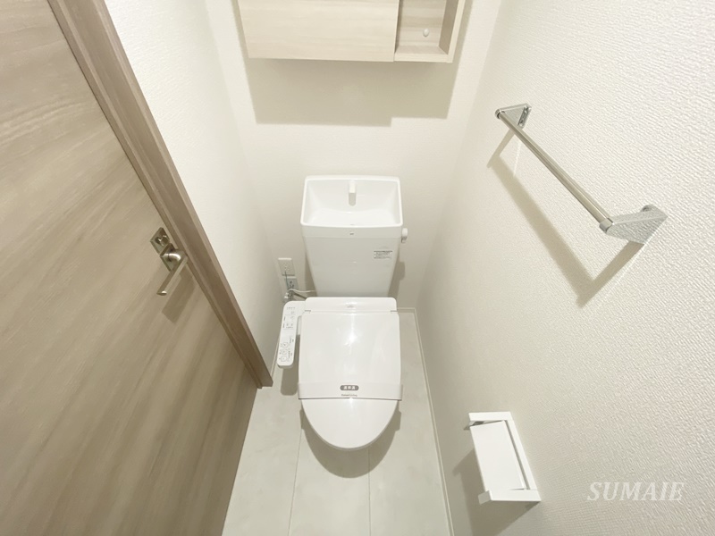 トイレ　落ち着いた色調のトイレです☆