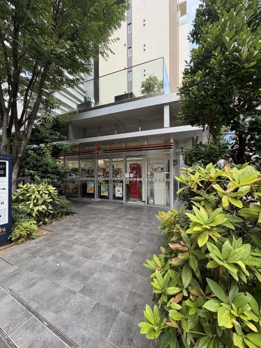 コンビニ　セブンイレブン港区麻布十番1丁目店（コンビニ）まで610m