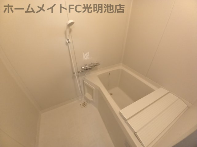 南海泉北線 光明池駅 徒歩8分 2階建 築35年の風呂写真