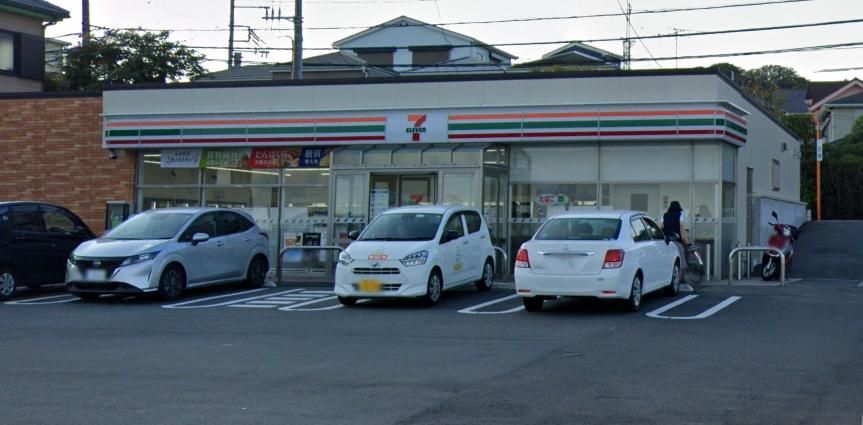コンビニ　セブンイレブン横須賀長沢1丁目店（コンビニ）まで1090m