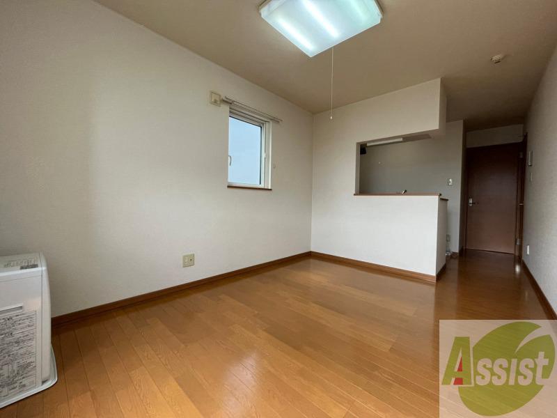 居室・リビング　広くてキレイなお部屋が広がっていて、充実した生活が送れそう。