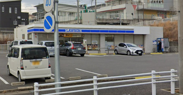 コンビニ　ローソン 緑区大高町店（コンビニ）まで409m