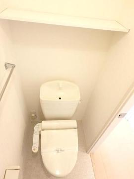 ＪＲ高徳線 佐古駅 徒歩24分 2階建 築13年のトイレ写真
