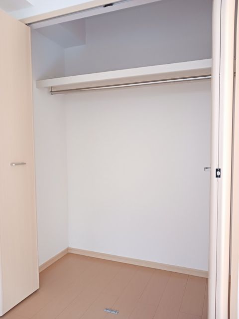 シルバースノーハピネスCの内装写真