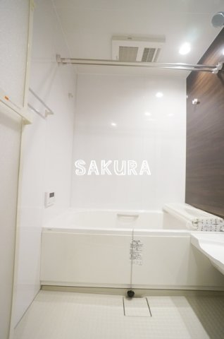 バス・シャワールーム　雨の日にも安心の浴室乾燥機付き♪