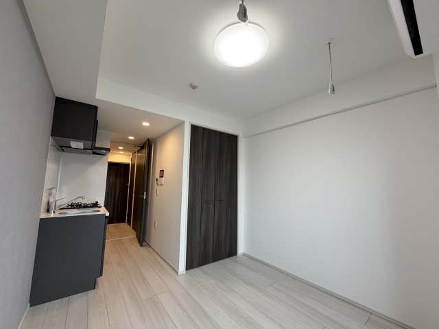 デュオステージ海老名IIの居間写真