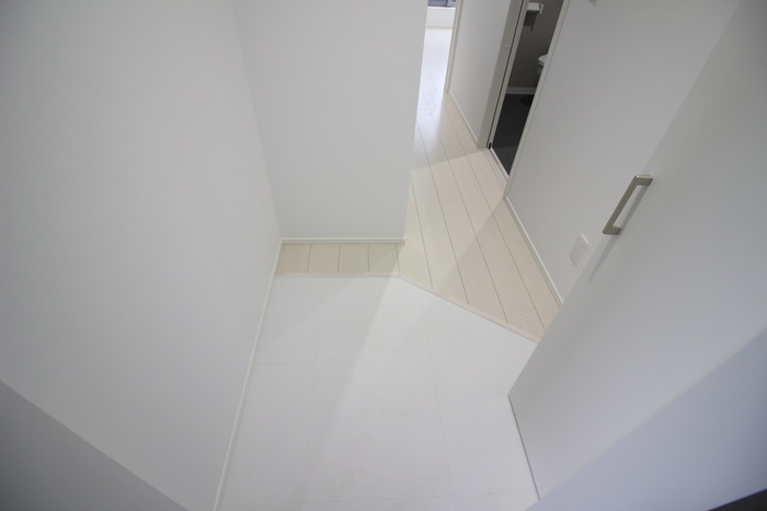 TATERU Apartment柵下町2丁目の玄関写真