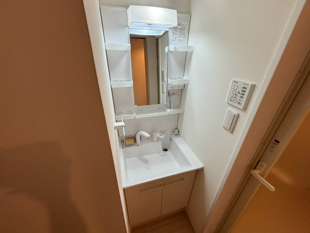 洗面設備　忙しい朝には欠かせない洗面所です