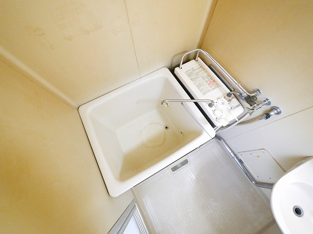 バス・シャワールーム　きれいなお風呂です