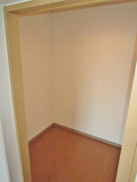 収納　サービスルーム