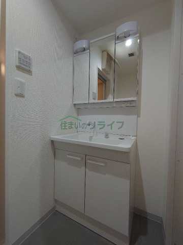 洗面設備　アンベリール四谷坂町