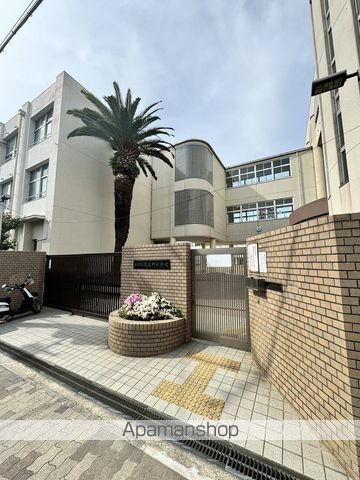 中学校　東生野中学校（中学校）まで563m