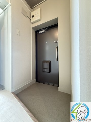 狩口台住宅38号棟の玄関写真