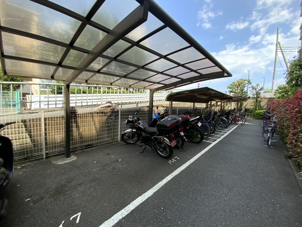 駐車場　※駐輪場
