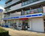 コンビニ　ローソン 上新庄三丁目店（コンビニ）まで305m