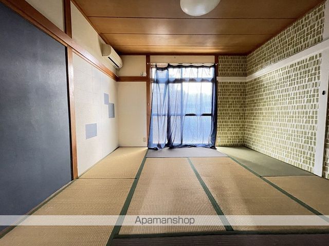 星コーポの居間写真