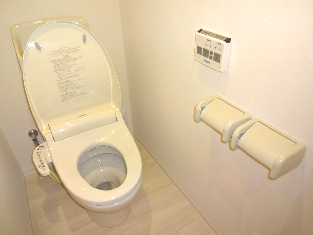 トイレ　清潔感のあるトイレです