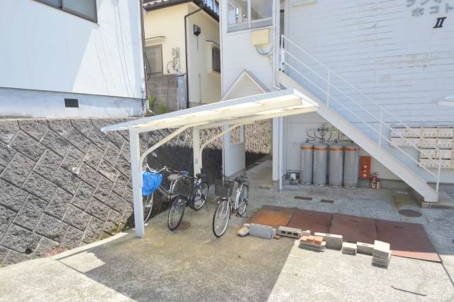 ＪＲ山陽本線 中野東駅 徒歩15分 2階建 築38年の周辺写真