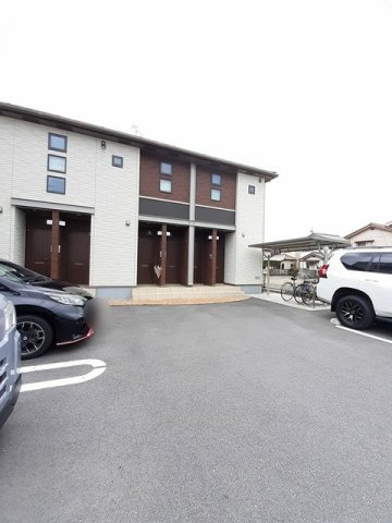 駐車場　駐車場完備です