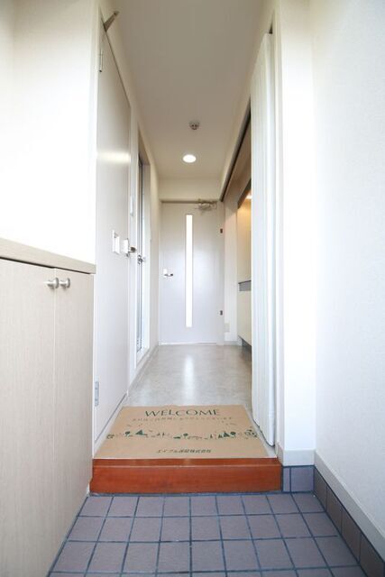 玄関　※別室の参考写真の為、現況優先です。
