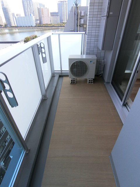 バルコニー　※同タイプ上階参考写真